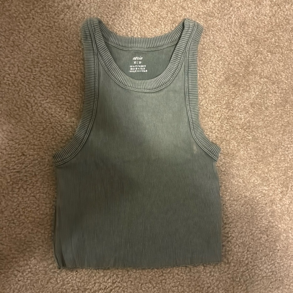 Light green ribbed crop tank